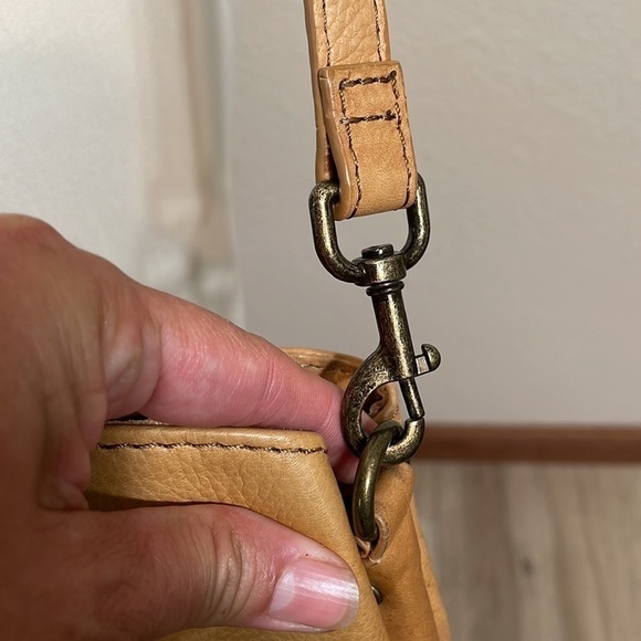 AMERICAN Leather Co. Crossbody purse - Picture 5 of 12
